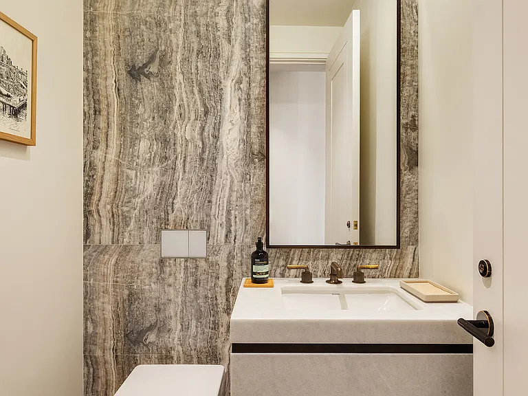 515 W 18th St #1701 — Photo 19