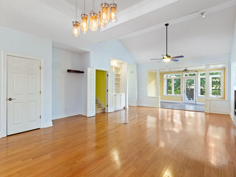 732 Lawton Harbor Dr — Photo 11