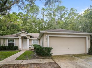 910 Lake Point Way, Jacksonville, FL 32221