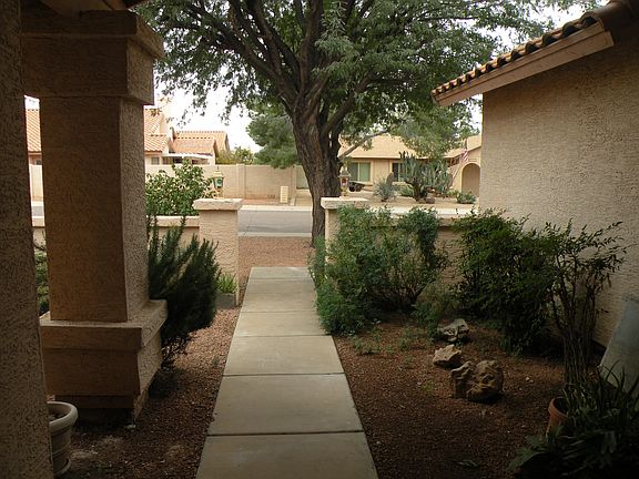 3rd image of 3740 E Morrow Dr