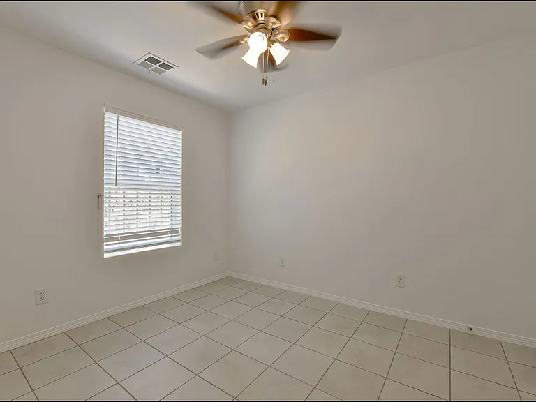 4626 Maxwell Ave — Photo 22