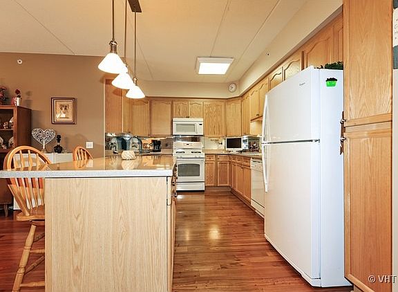 3rd image of 799 Graceland Ave Unit 309