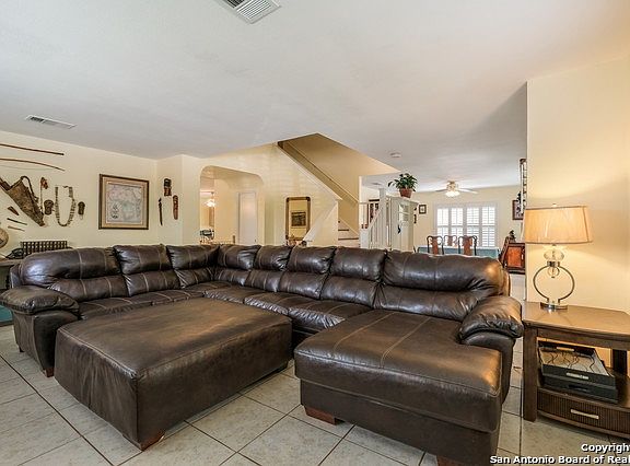 4th image of 2243 Indian Meadows Dr