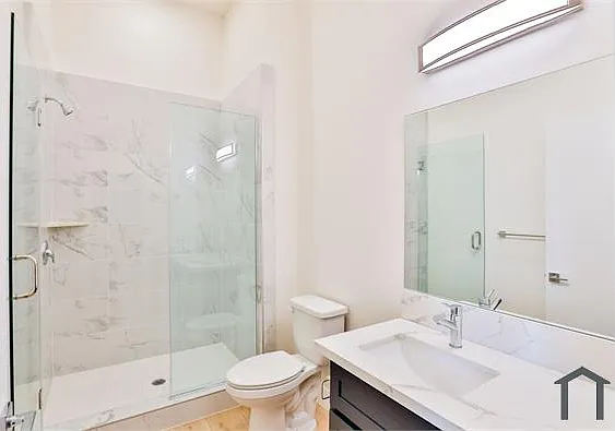 1073 W Exposition Blvd #206 — Photo 5