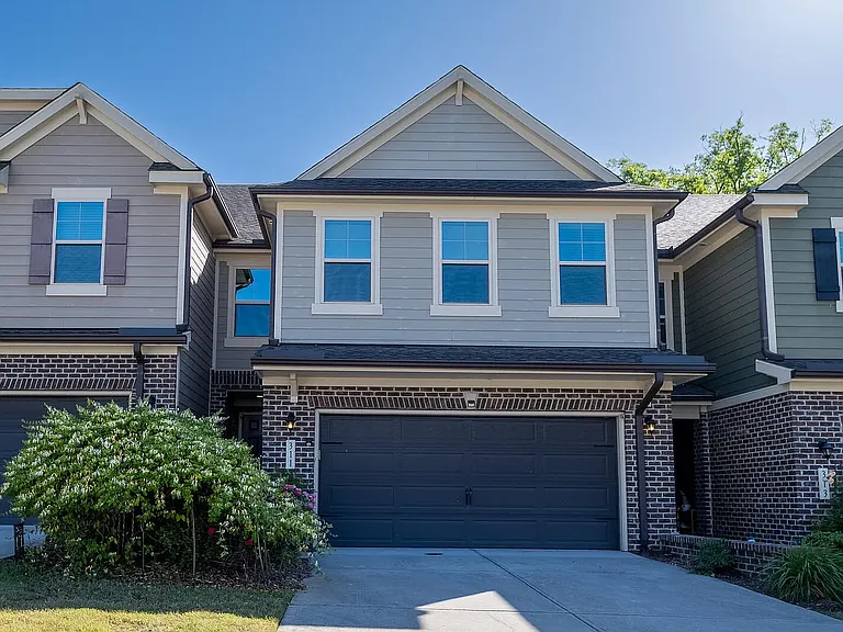 311 Alamosa Pl — Photo 1