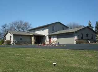 9 Inverness Cir, Appleton, WI 54914