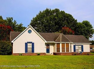 6890 Bramble Ln S, Walls, MS 38680