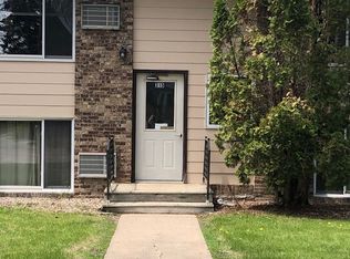 315 14th Ave SE APT 4, Devils Lake, ND 58301