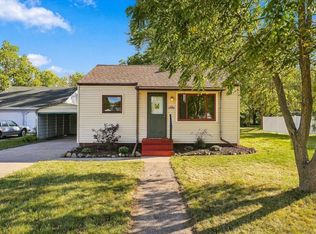 124 W 6th St, New Richmond, WI 54017