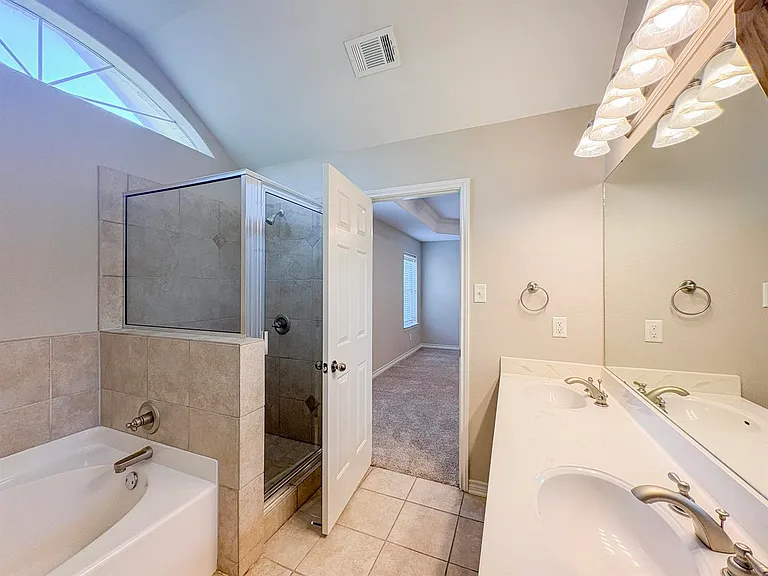 2601 Amber Forest Trl — Photo 13