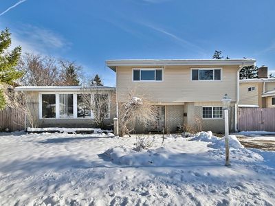 521 Michael Mnr, Glenview, IL, 60025