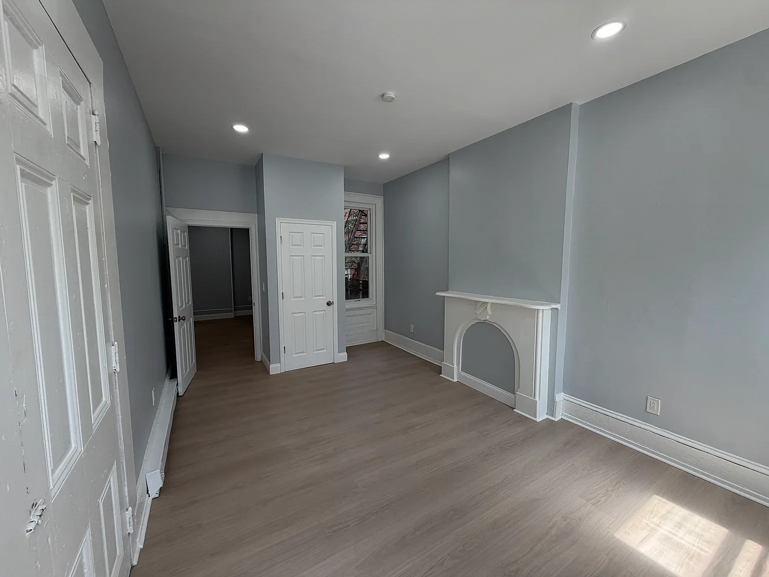 1 bed, $1,075 — Photo 2