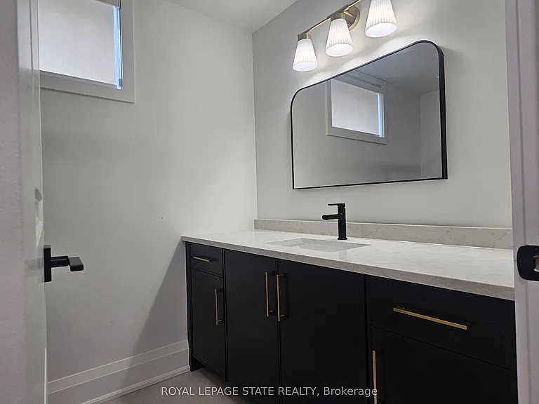 115 Chesley St #LOWER — Photo 17
