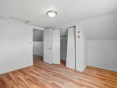 913 E Illinois Ave — Photo 8