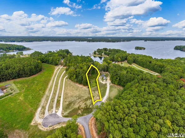 165 Shearwater Ct, Littleton, NC 27850