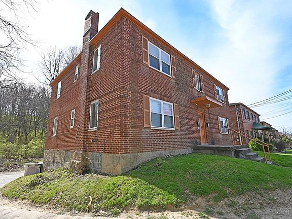 3rd image of 149 Glenridge Pl