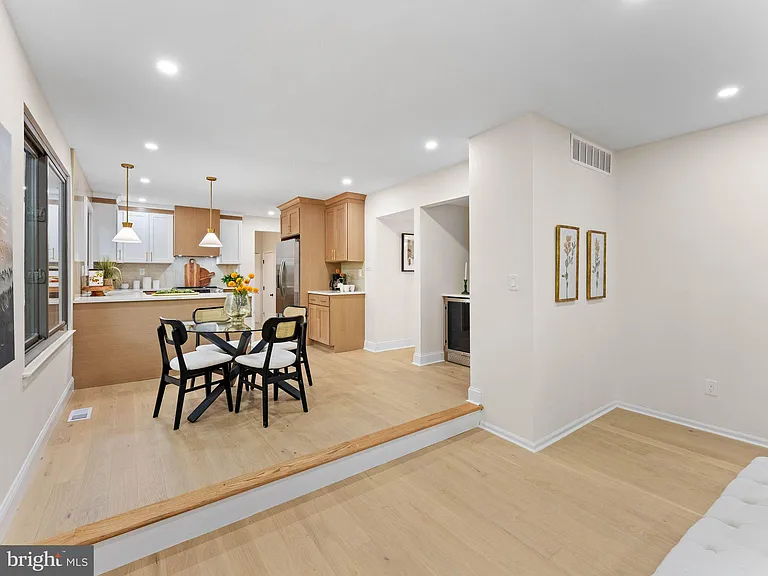 1 Bronwood Dr — Photo 16