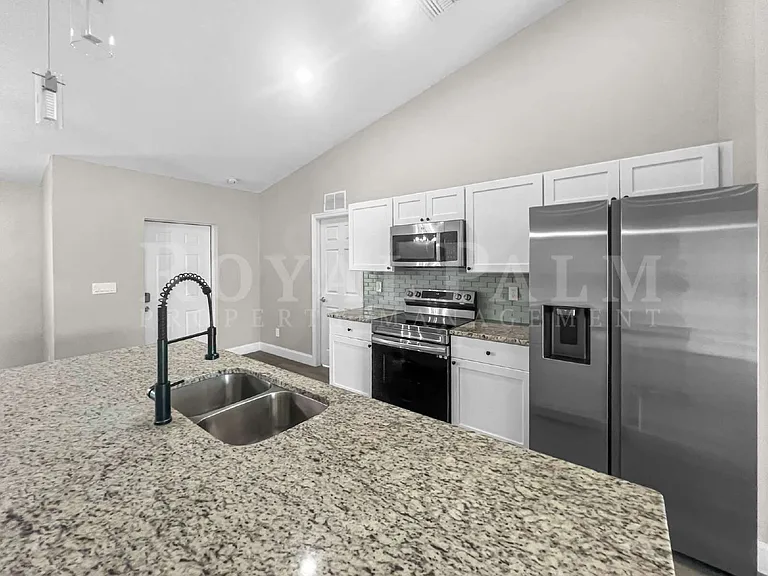 3309 10th St W — Photo 11