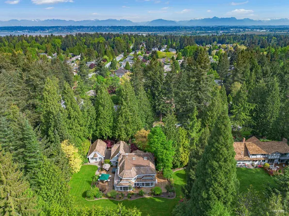 14042 28th Ave, Surrey, BC V4P 2C8