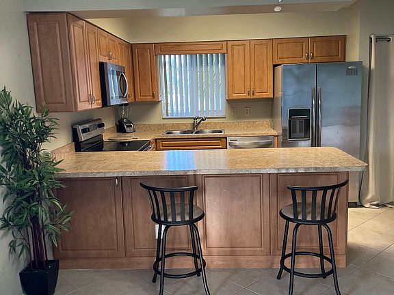 2nd image of 131 SE Village Dr