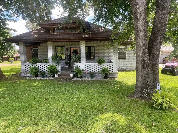 210 E 4th St, Dierks, AR 71833