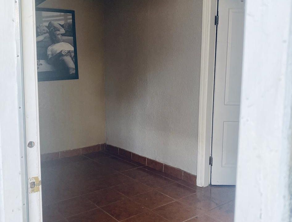 1st image of 547 Washington Ave