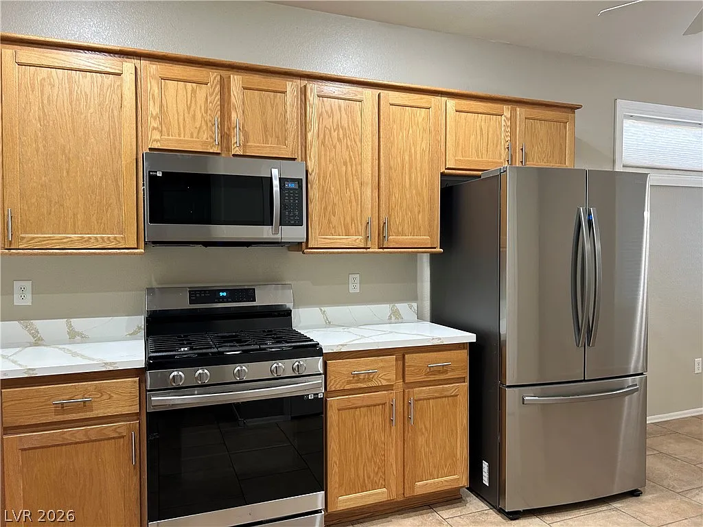 2 bed, 2.0 bath, 1482 sqft, $2,095 — Photo 4