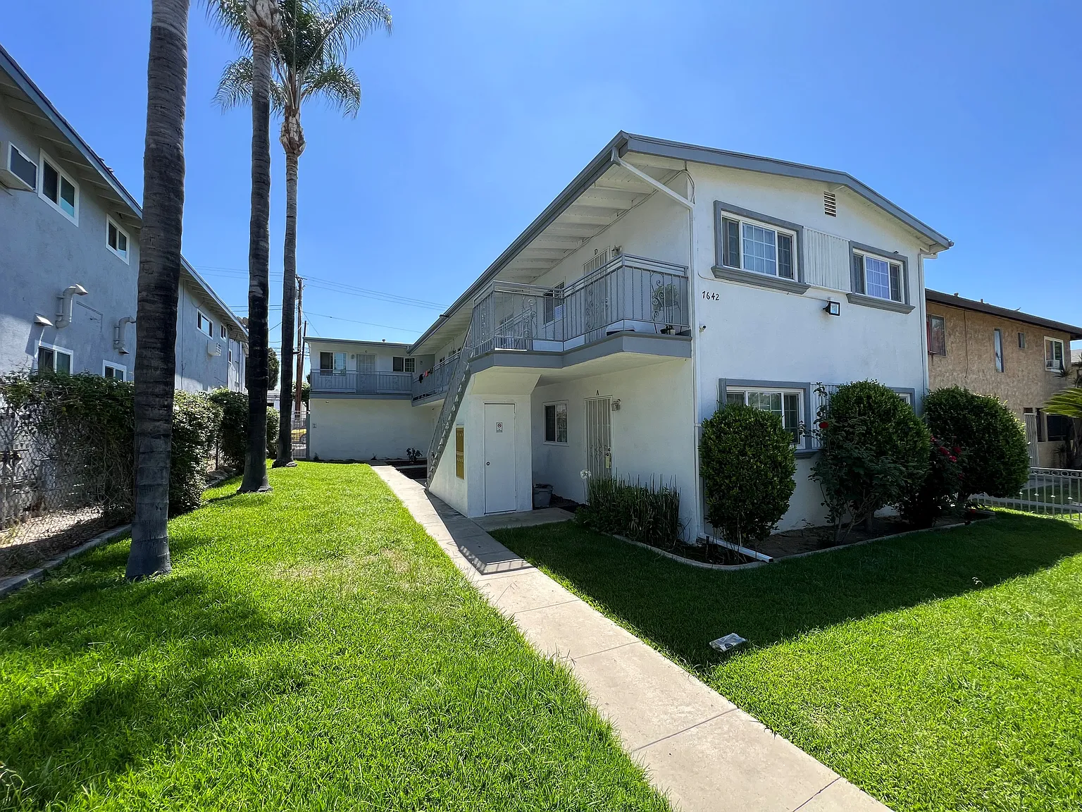 1 bed, 400 sqft, $1,695 — Photo 1