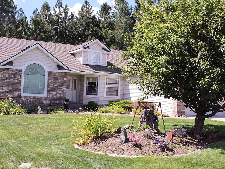 1st image of 204 S Parkwood Pl