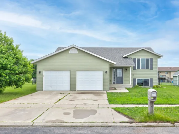 207 London Rd, Marshall, MN 56258