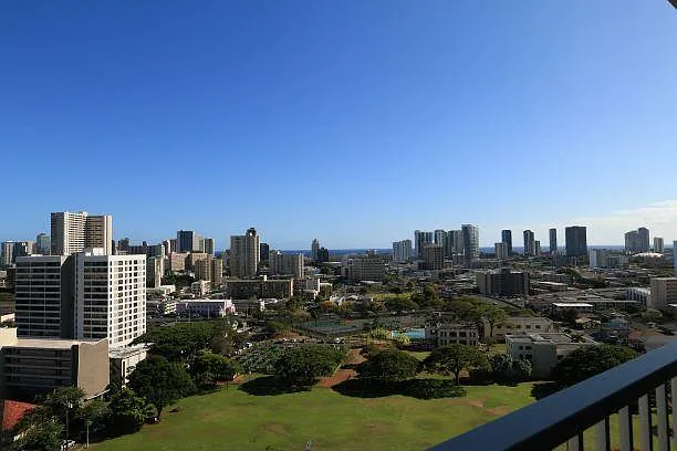 Keeaumoku St — Photo 11