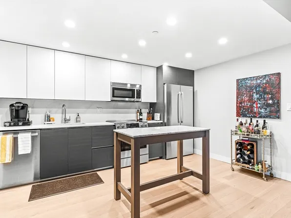 932 Broadway #208, Chelsea, MA 02150