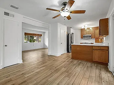 2613 Summerwood Ave — Photo 6