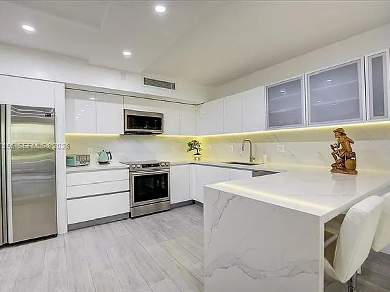 101 Crandon Blvd #276 — Photo 13