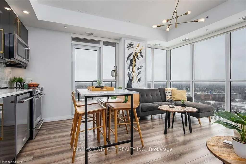 2 bed, $2,500 — Photo 1
