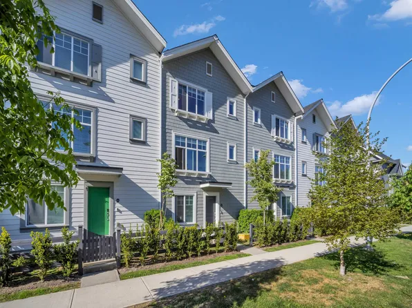 15489 99a Ave #45, Surrey, BC V3R 7N1