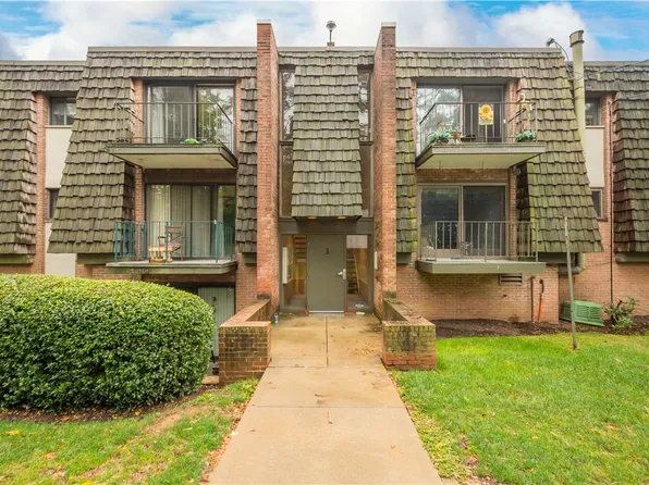 335 Forest Green Dr #335, Coraopolis, PA 15108