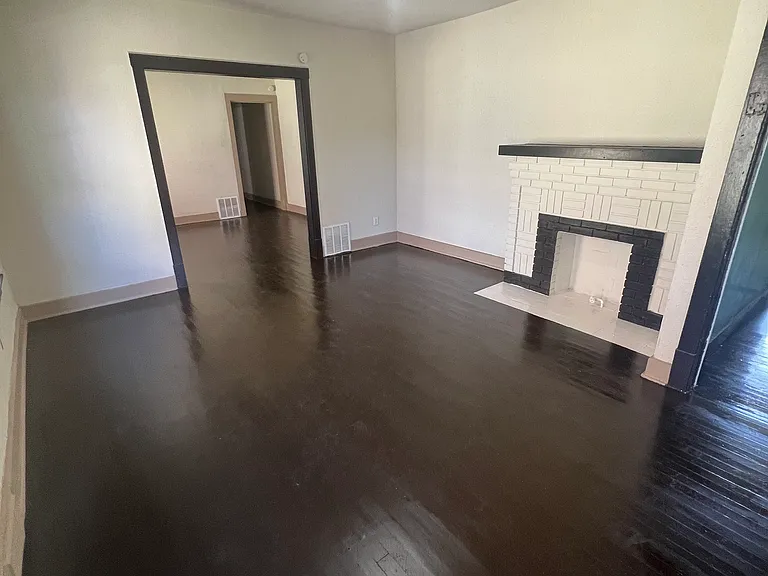 630 Willis Ave #3 — Photo 5