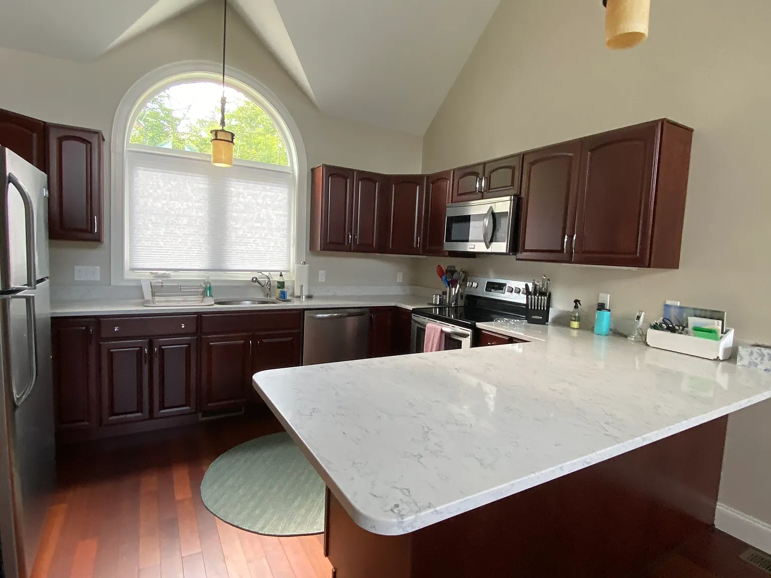 3 bed, 2000 sqft, $4,500 — Photo 3