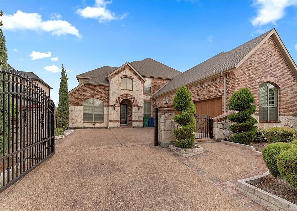 1st image of 833 Sword Bridge Dr