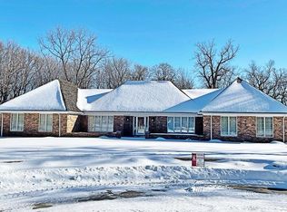1188 Fountain Cir, Fort Dodge, IA 50501