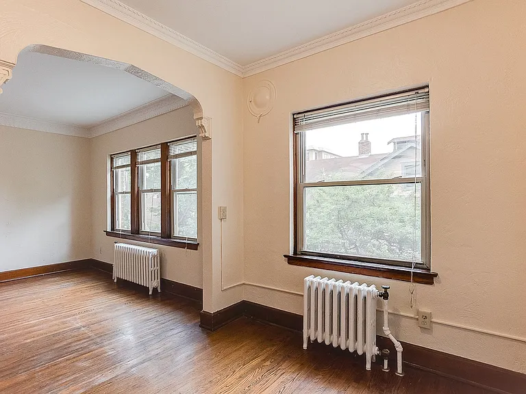 2885 James Ave S — Photo 4