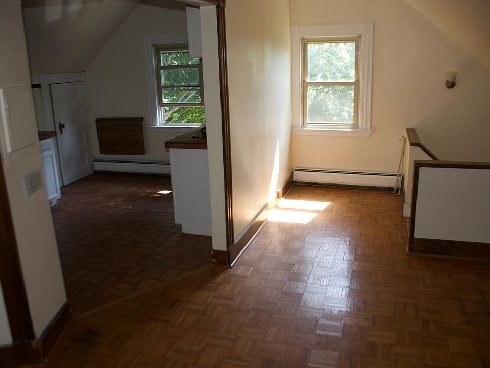 2nd image of 201 Ellsworth Ave APT 3