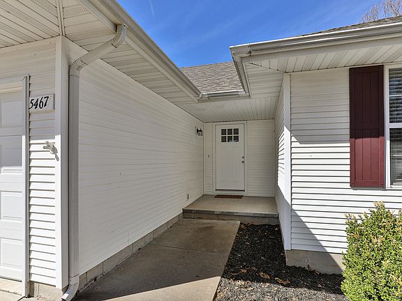 3rd image of 5467 Ridgeview Road