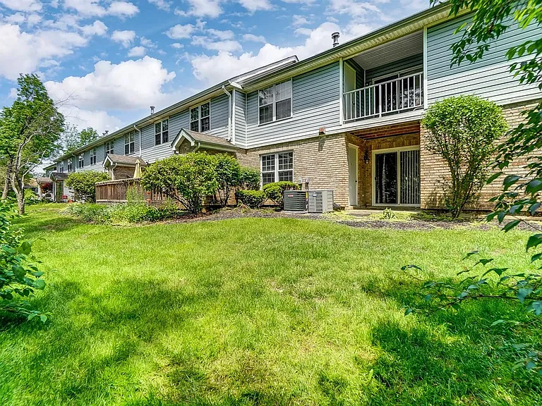 9728 Timberview Ct #10 — Photo 39