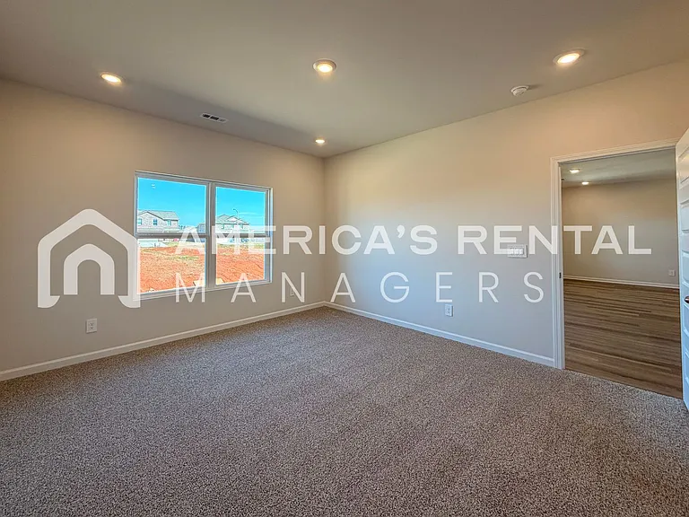 171 Keller Dr — Photo 33