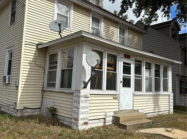 919 Main Street, Black River Falls, WI 54615