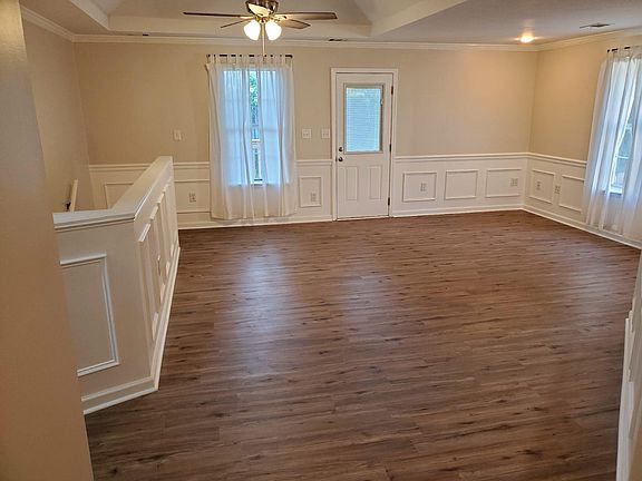 2nd image of 158 Carriage Hill Dr