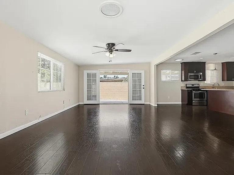 465 Meadowbrook Dr — Photo 41