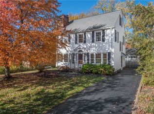 2232 Fenwick Rd, University Heights, OH 44118